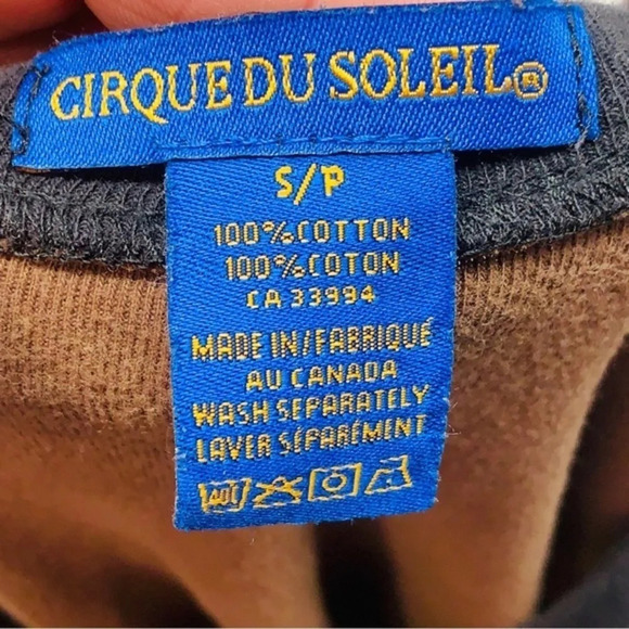 Cirque Du Soleil long sleeved shirt - Picture 2 of 8